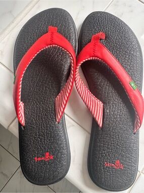 Sanuk Black Footbed Flip Flops with Red Striped Straps
